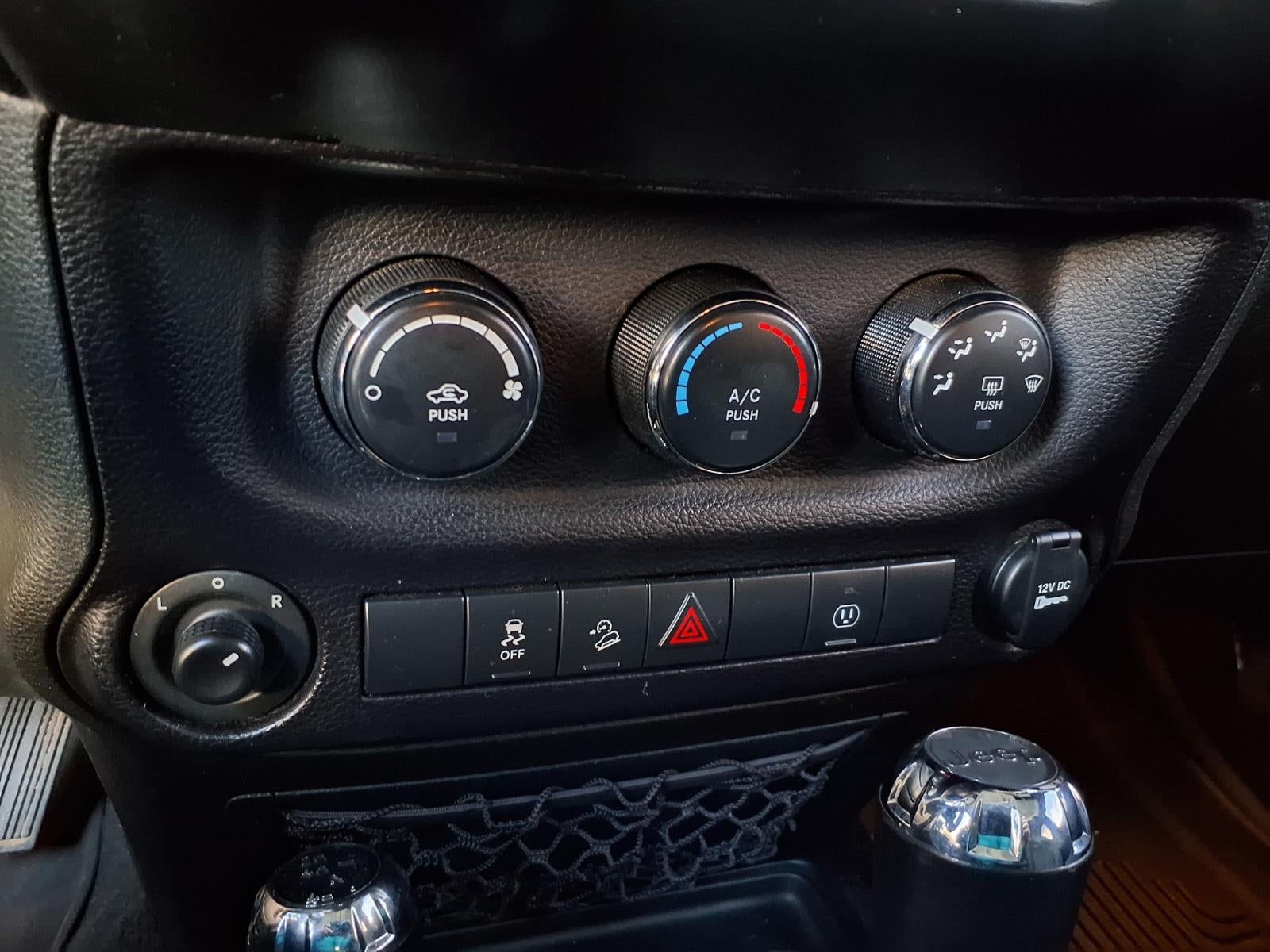 2018 Jeep Wrangler JK Sahara