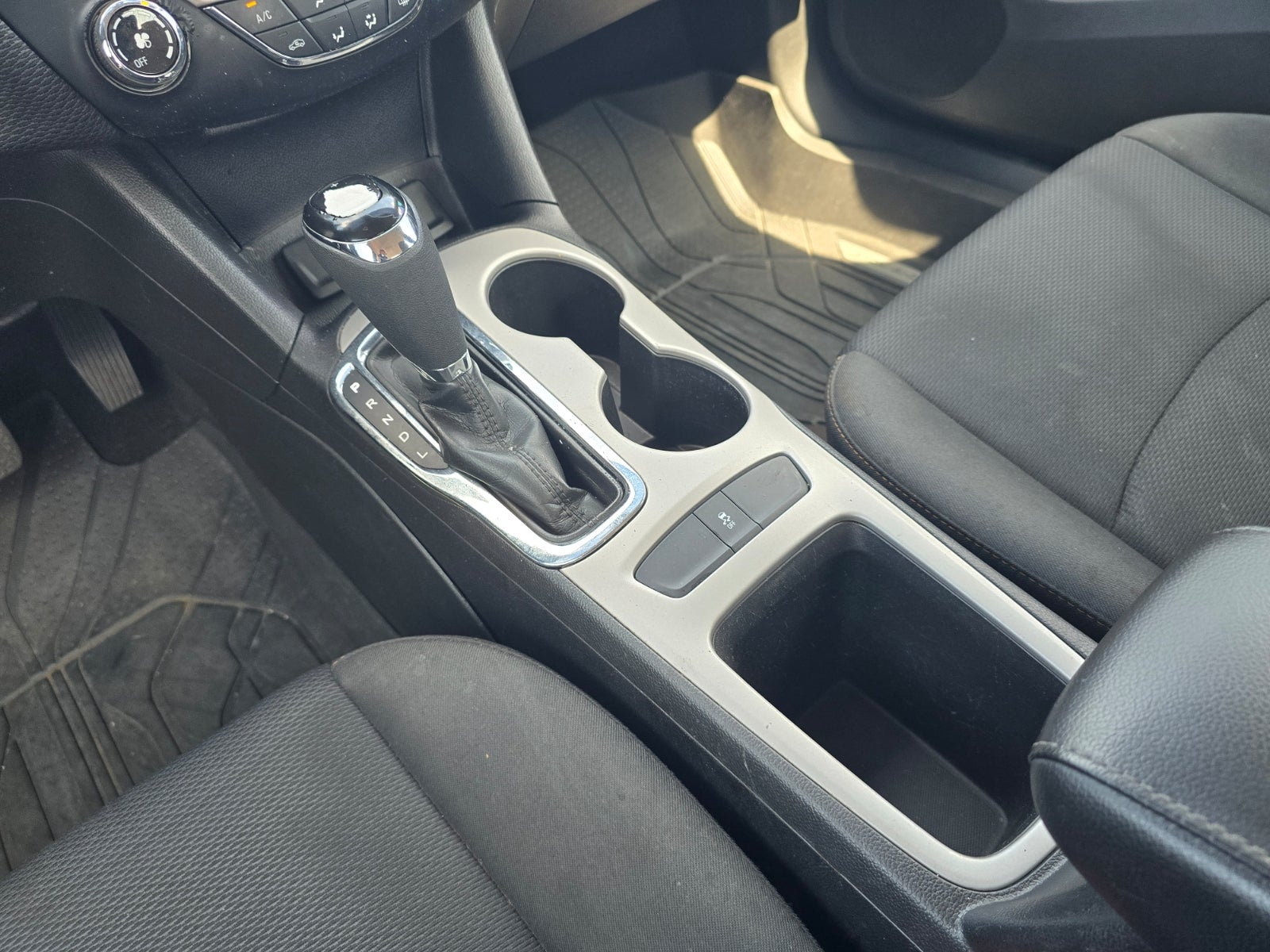 2018 Chevrolet Cruze LS
