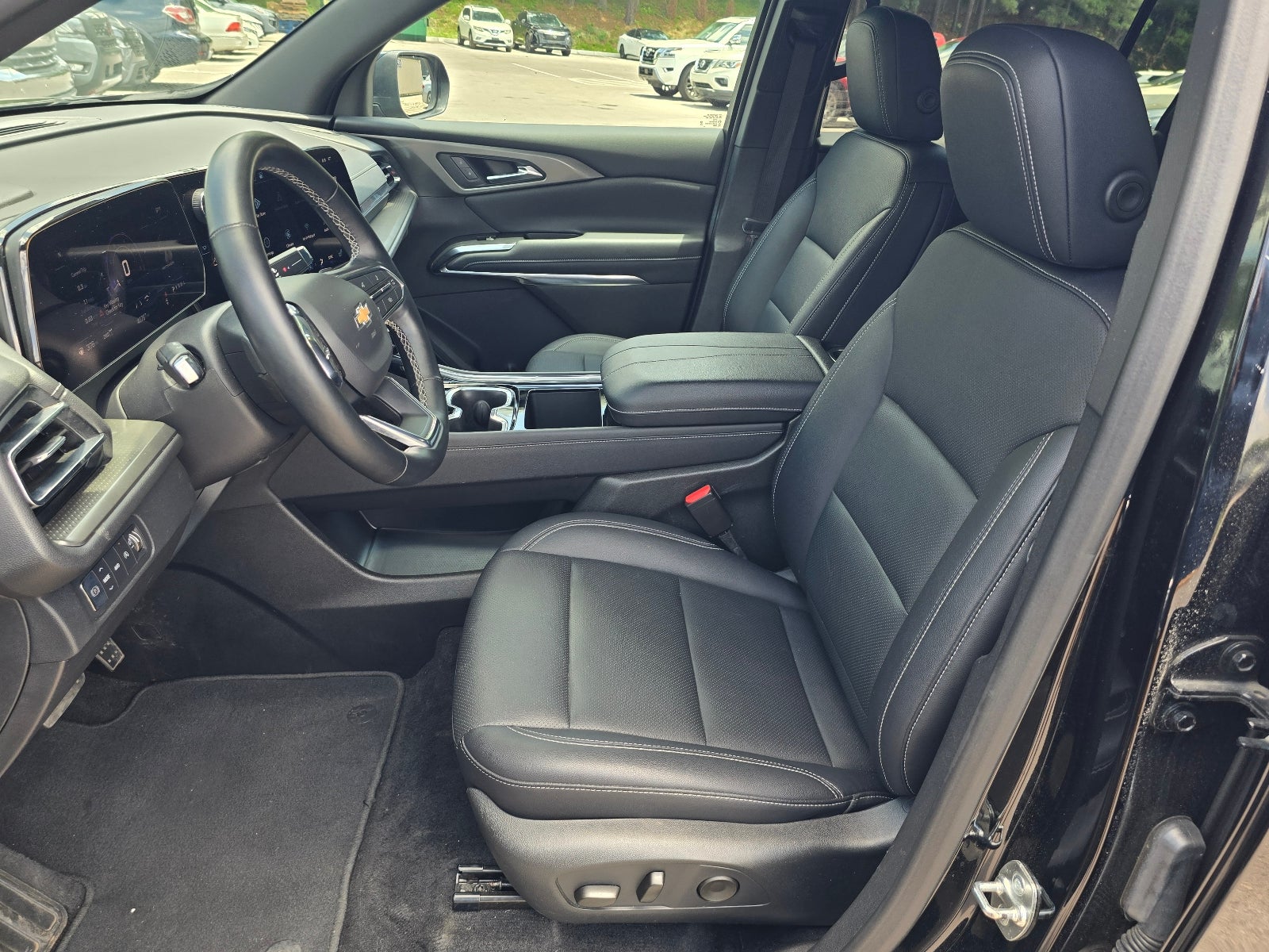 2025 Chevrolet Traverse AWD LT