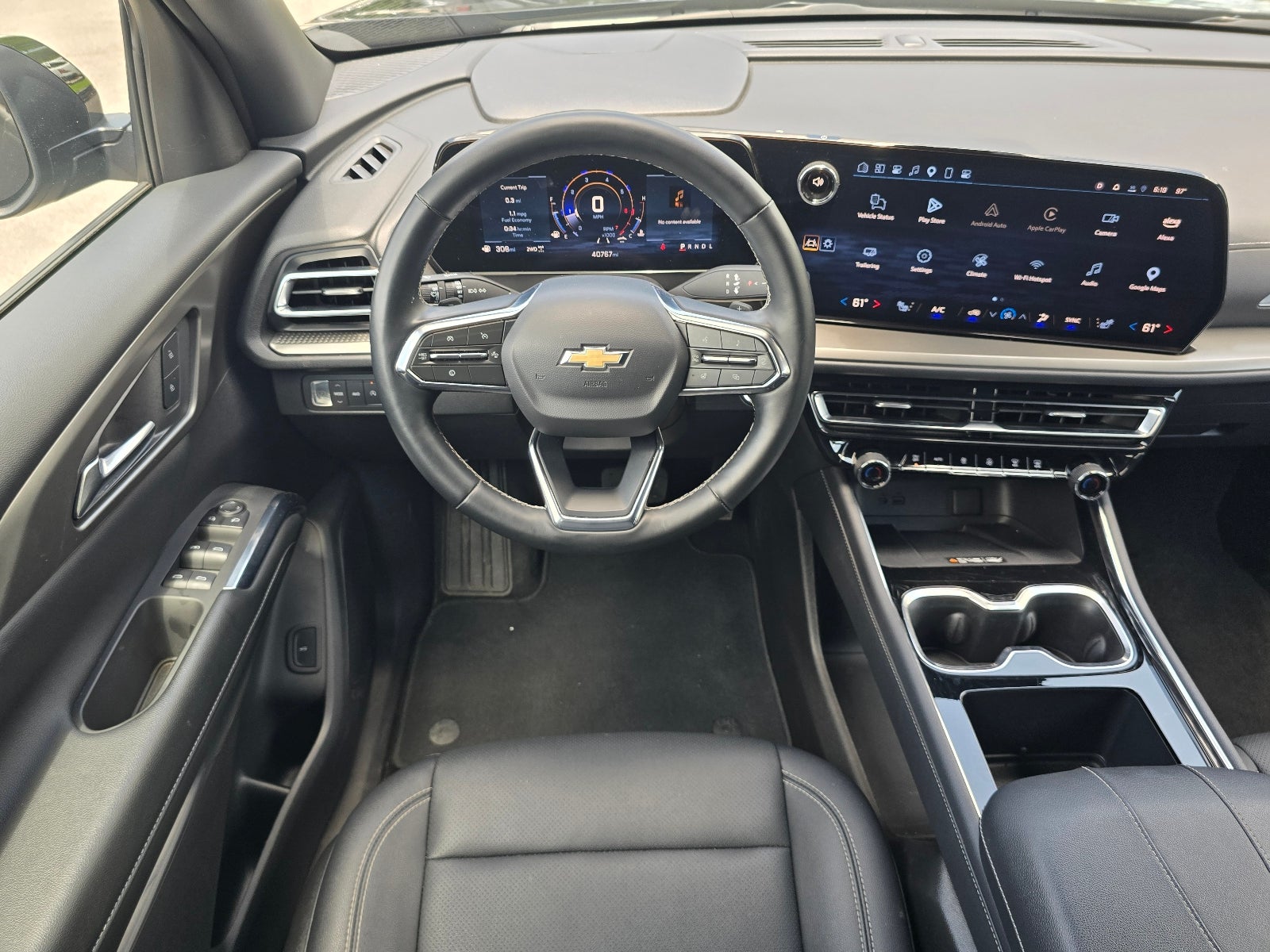 2025 Chevrolet Traverse AWD LT