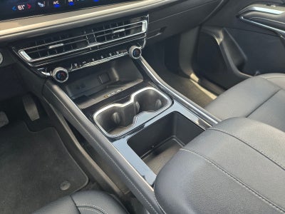 2025 Chevrolet Traverse AWD LT