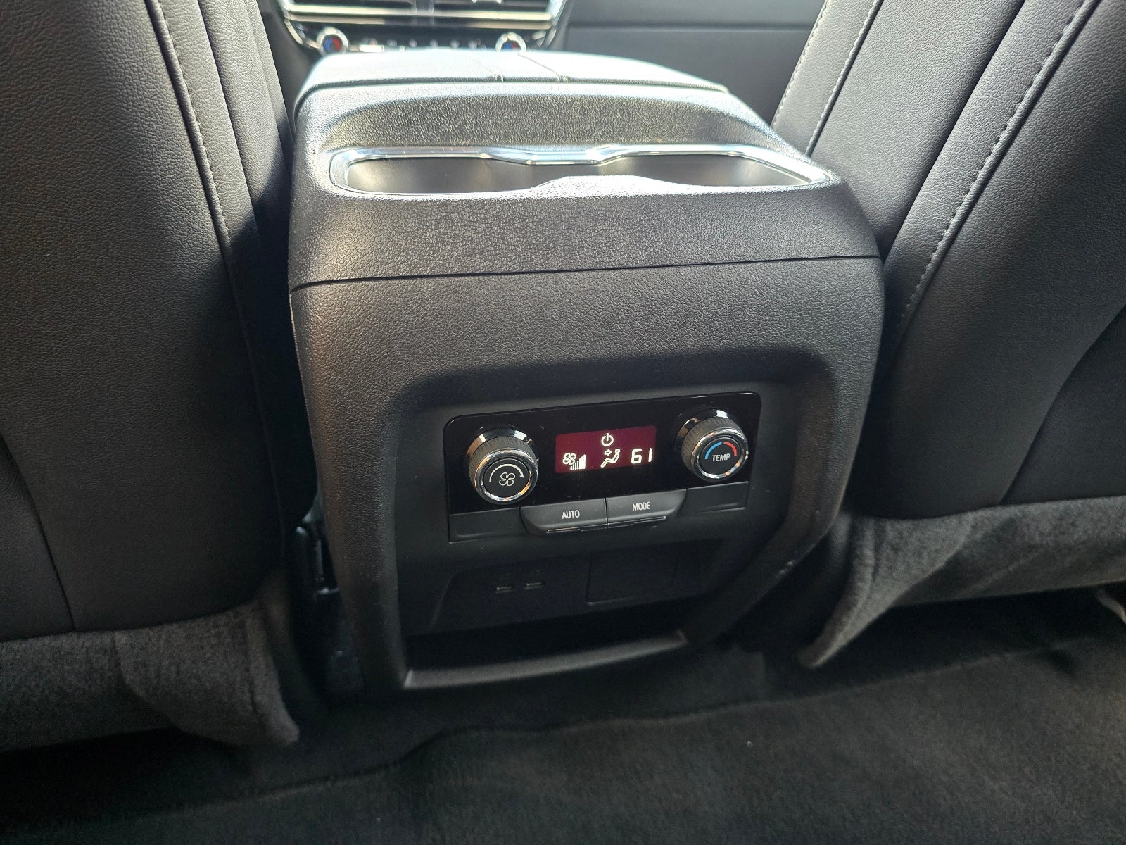 2025 Chevrolet Traverse AWD LT