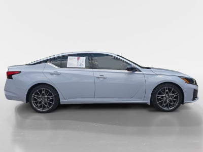 2023 Nissan Altima 2.0 SR