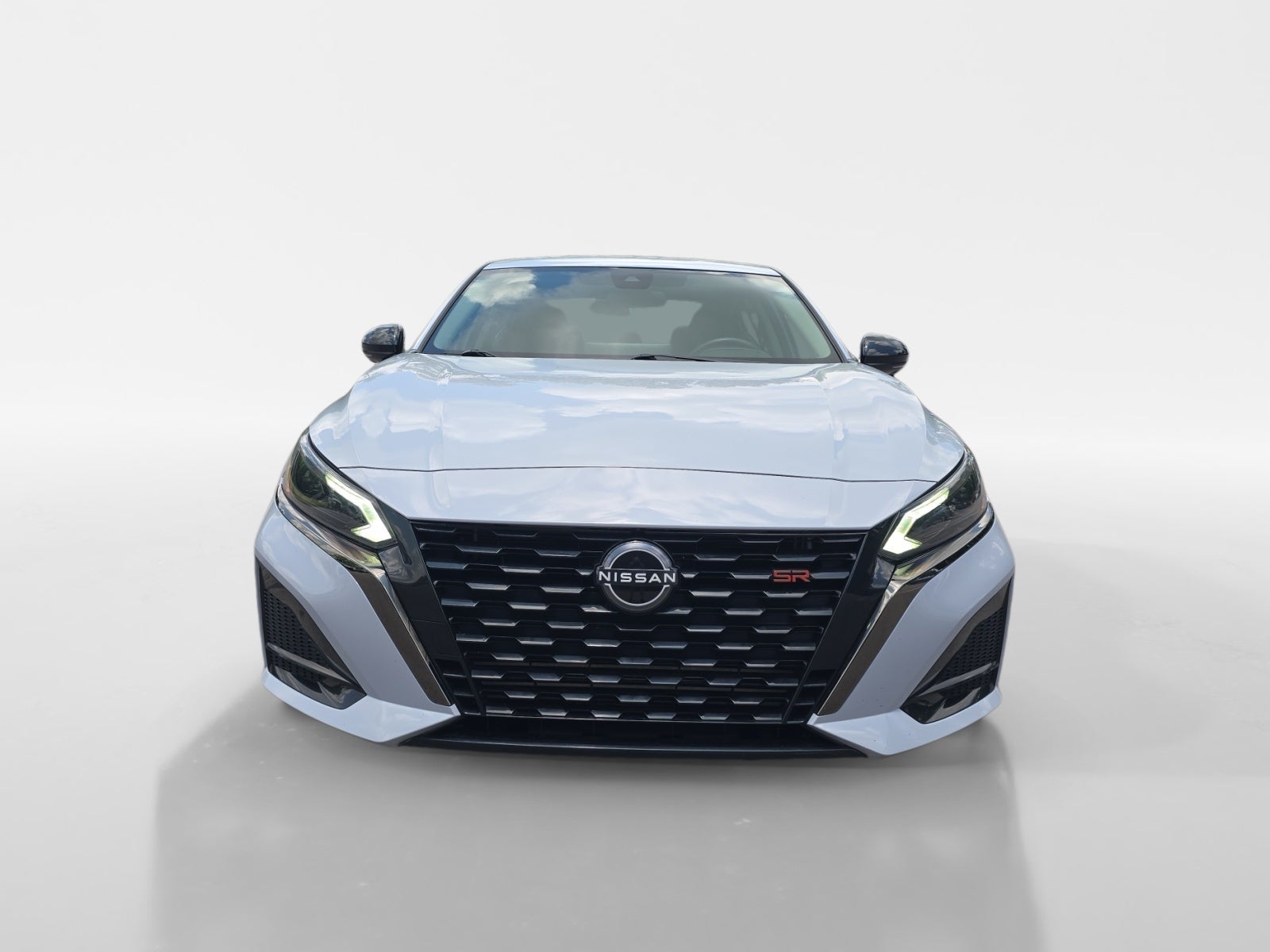 2023 Nissan Altima 2.0 SR