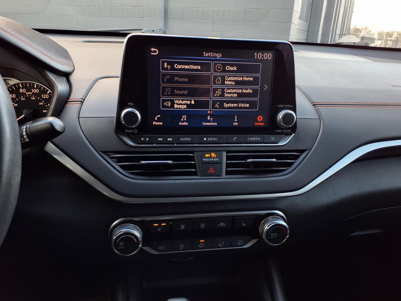 2022 Nissan Altima 2.0 SR