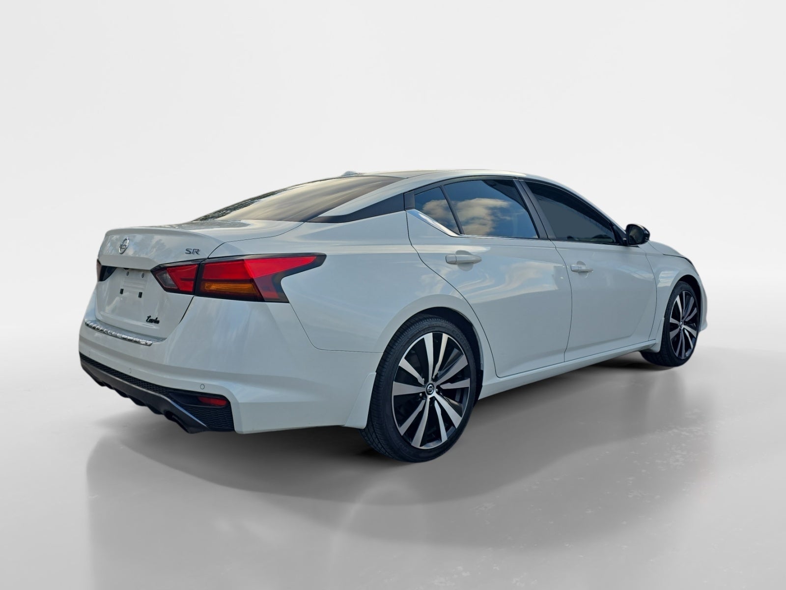 2022 Nissan Altima 2.0 SR