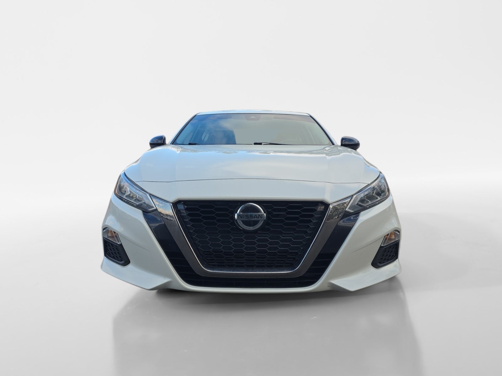 2022 Nissan Altima 2.0 SR