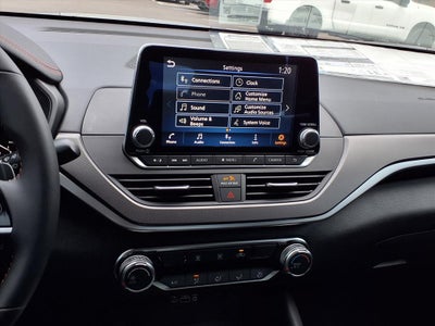 2025 Nissan Altima SR