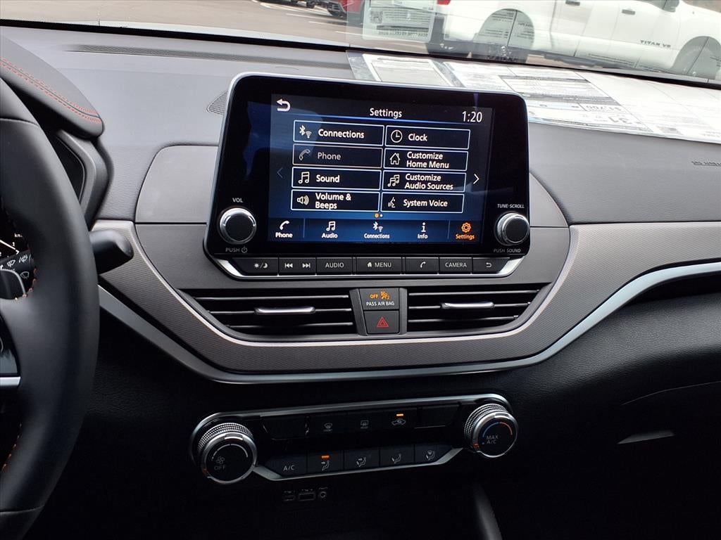 2025 Nissan Altima SR