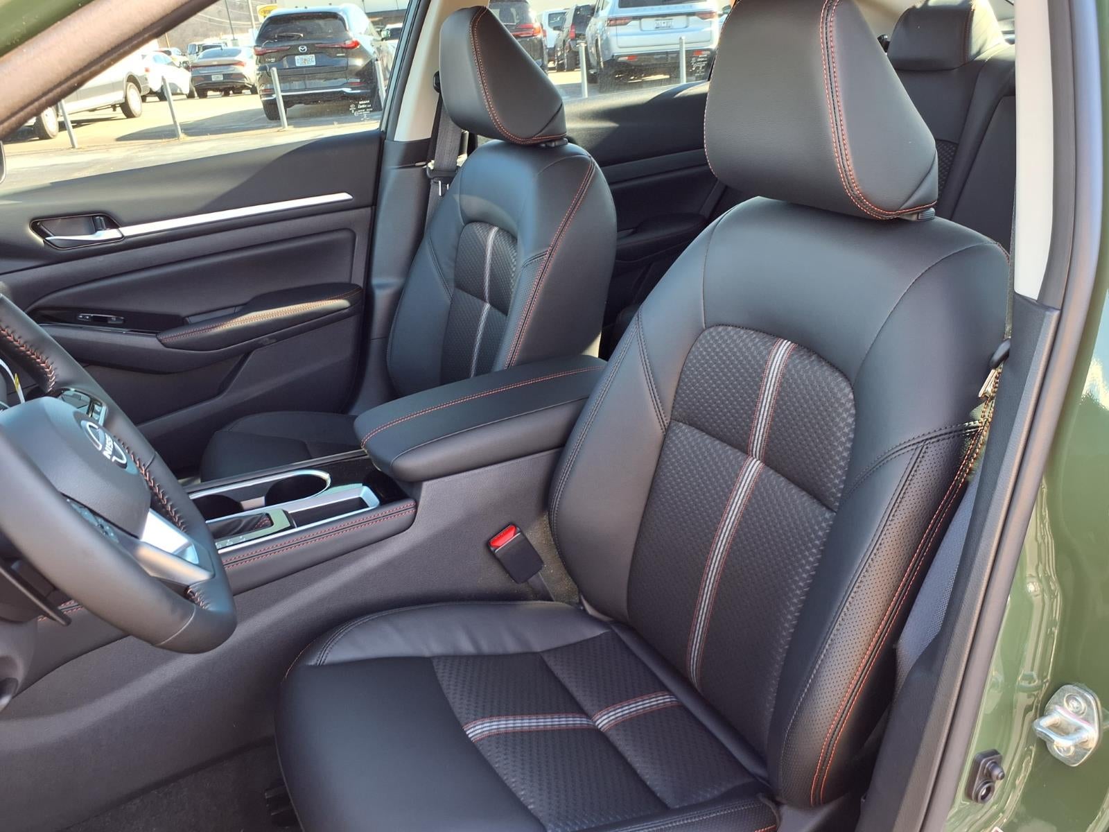 2025 Nissan Altima SR