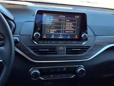 2025 Nissan Altima SV