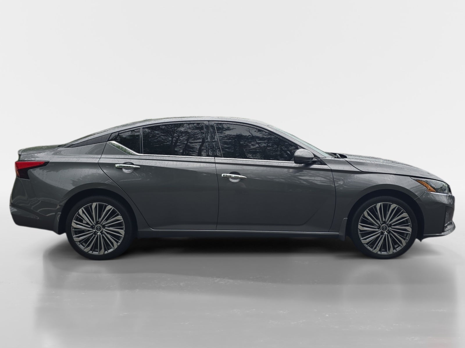 2025 Nissan Altima SL