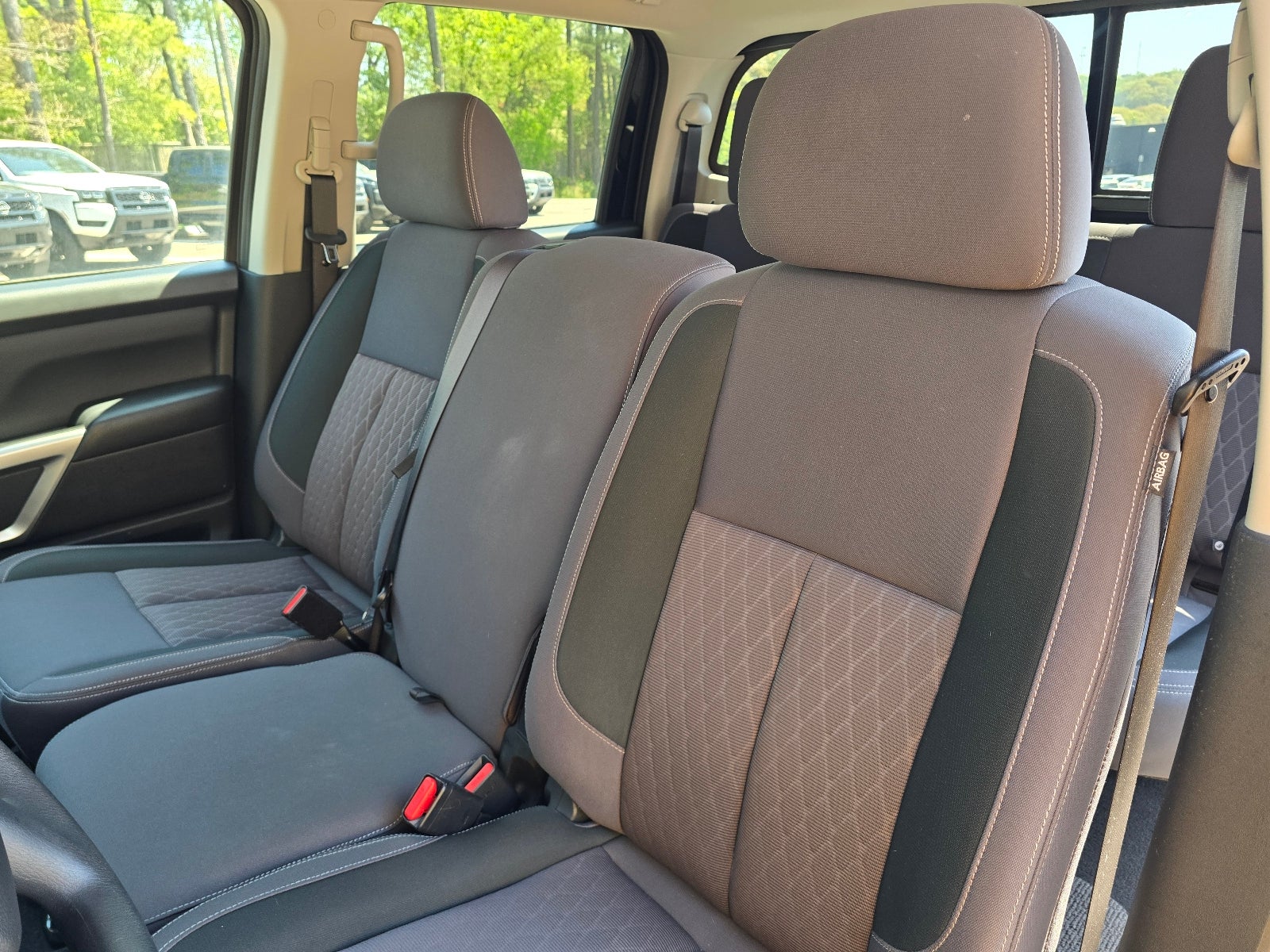 2024 Nissan Titan SV