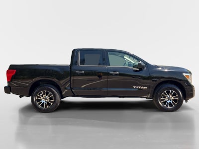 2024 Nissan Titan SV