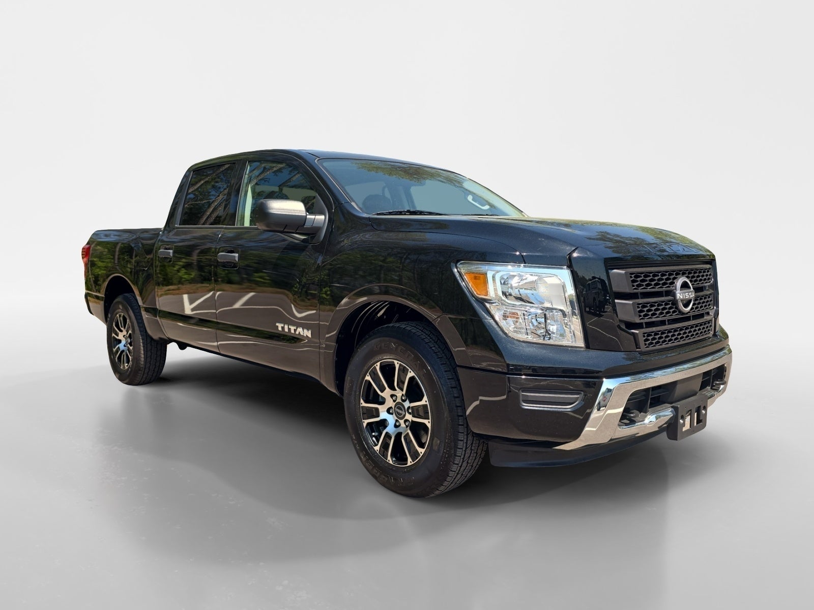 2024 Nissan Titan SV