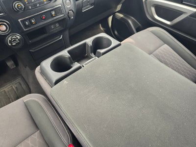 2023 Nissan Titan SV