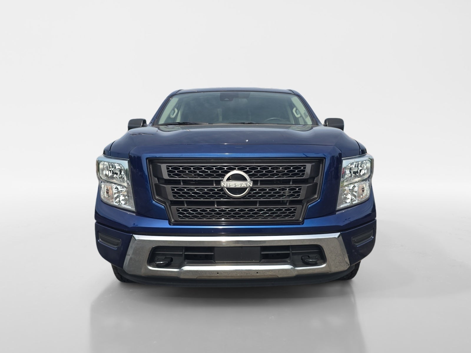 2023 Nissan Titan SV