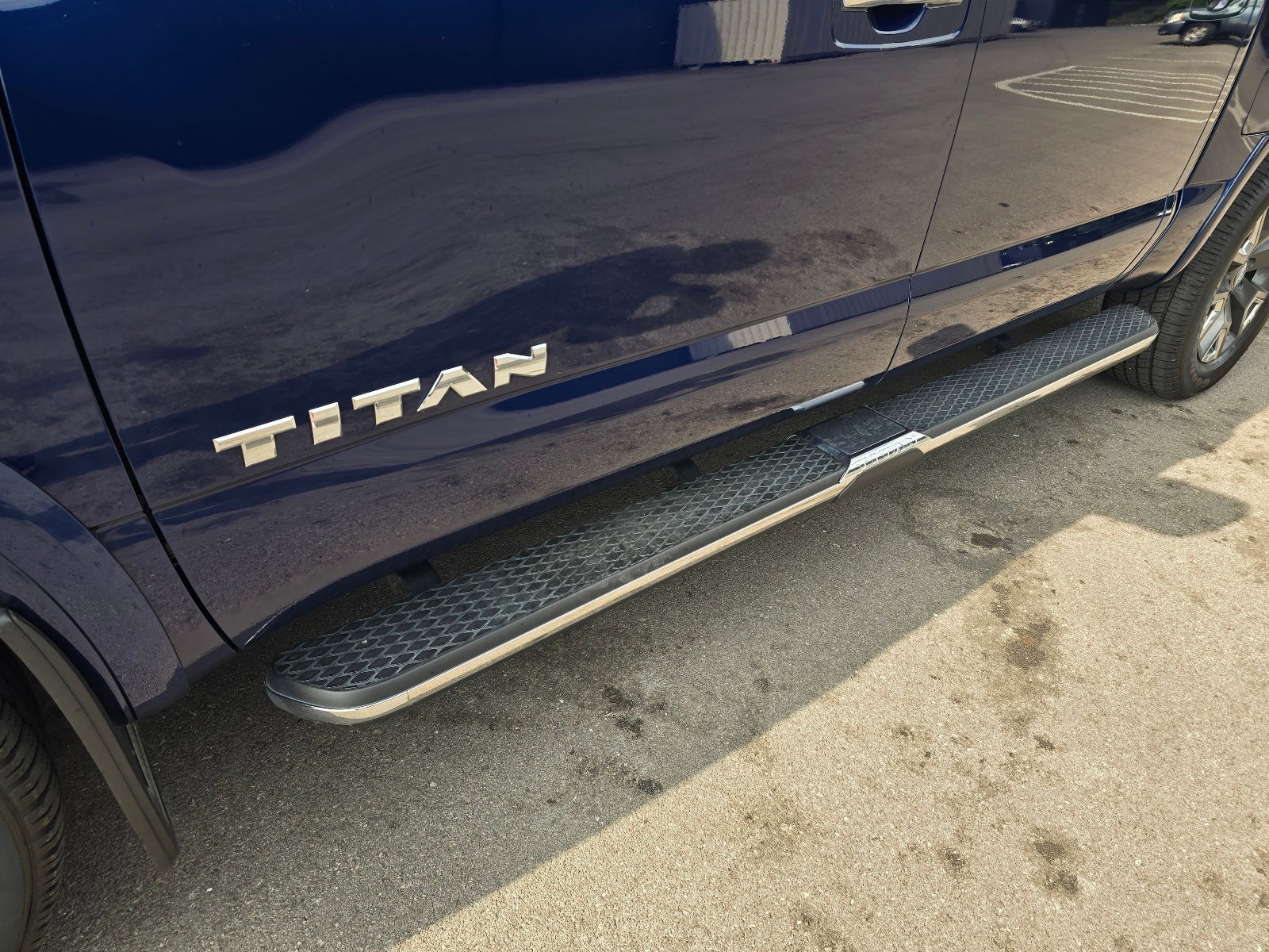 2023 Nissan Titan Platinum Reserve