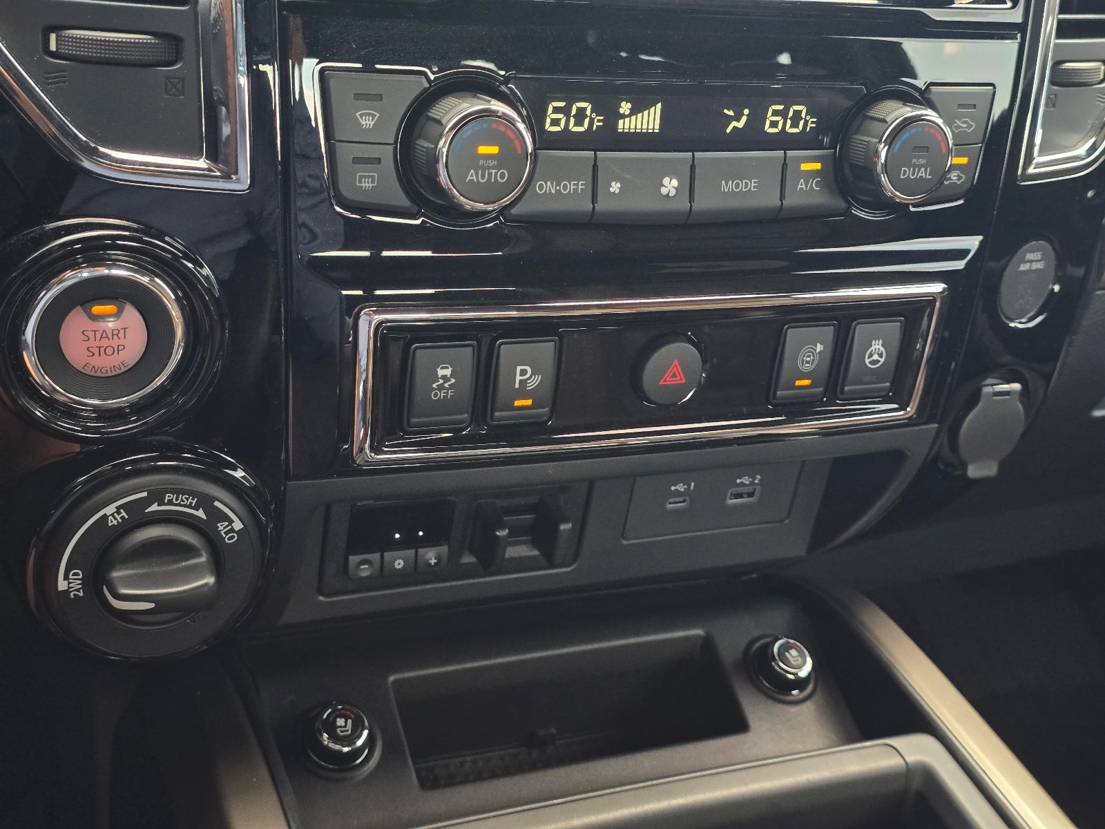 2023 Nissan Titan Platinum Reserve