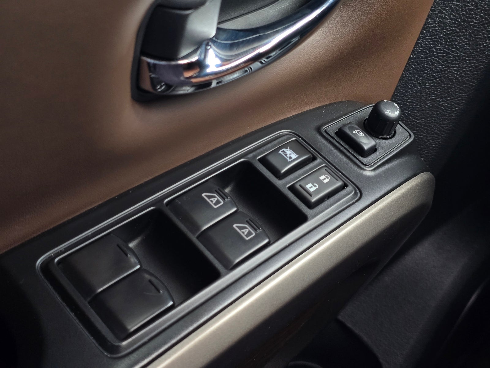 2023 Nissan Titan Platinum Reserve