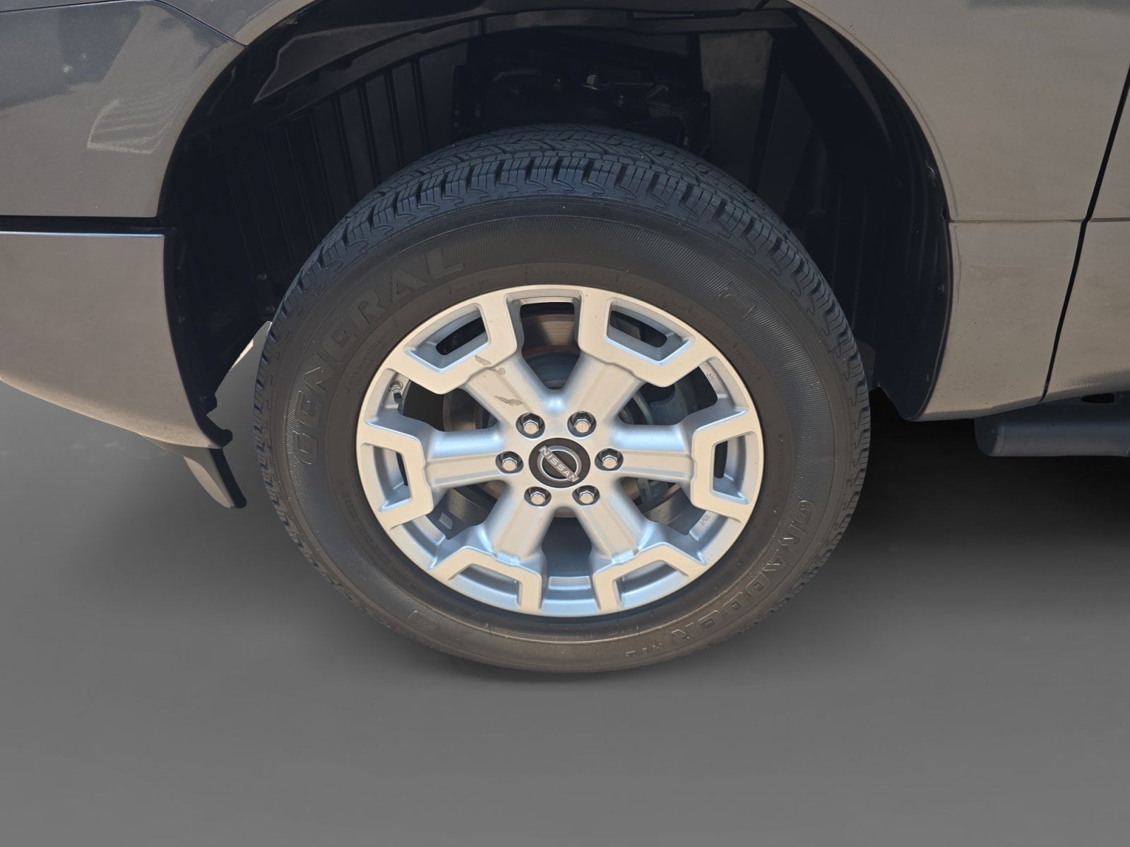 2024 Nissan Titan XD SV
