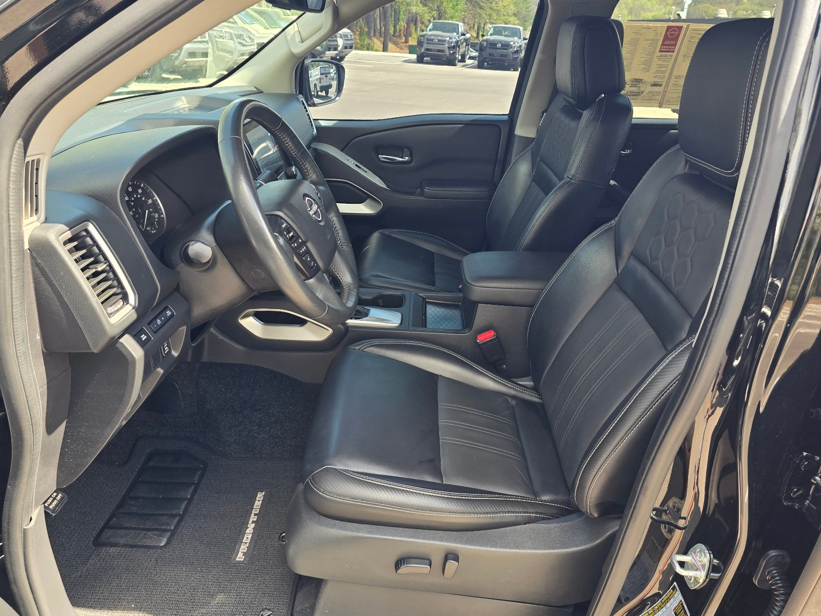 2023 Nissan Frontier SV