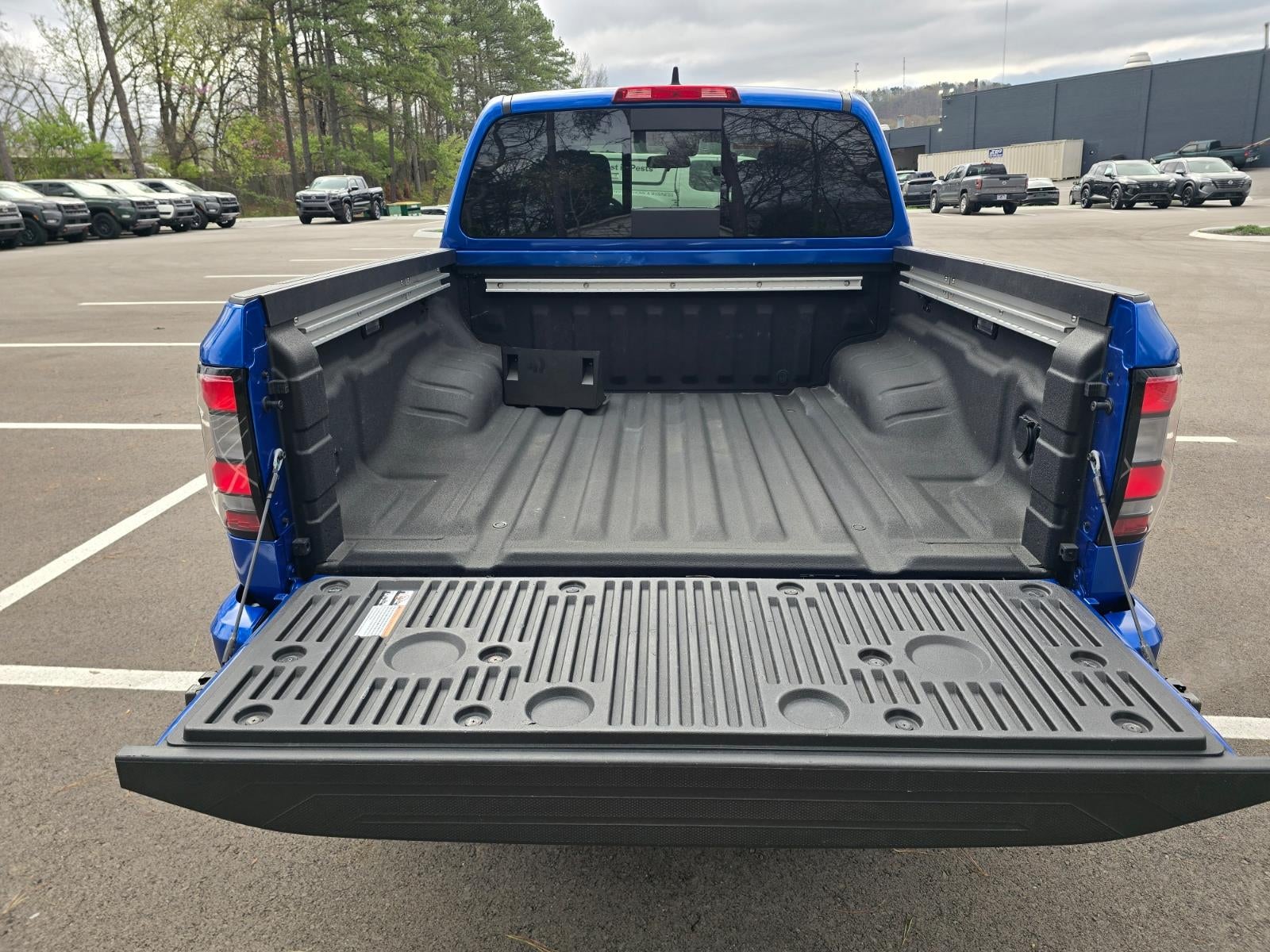 2025 Nissan Frontier SV