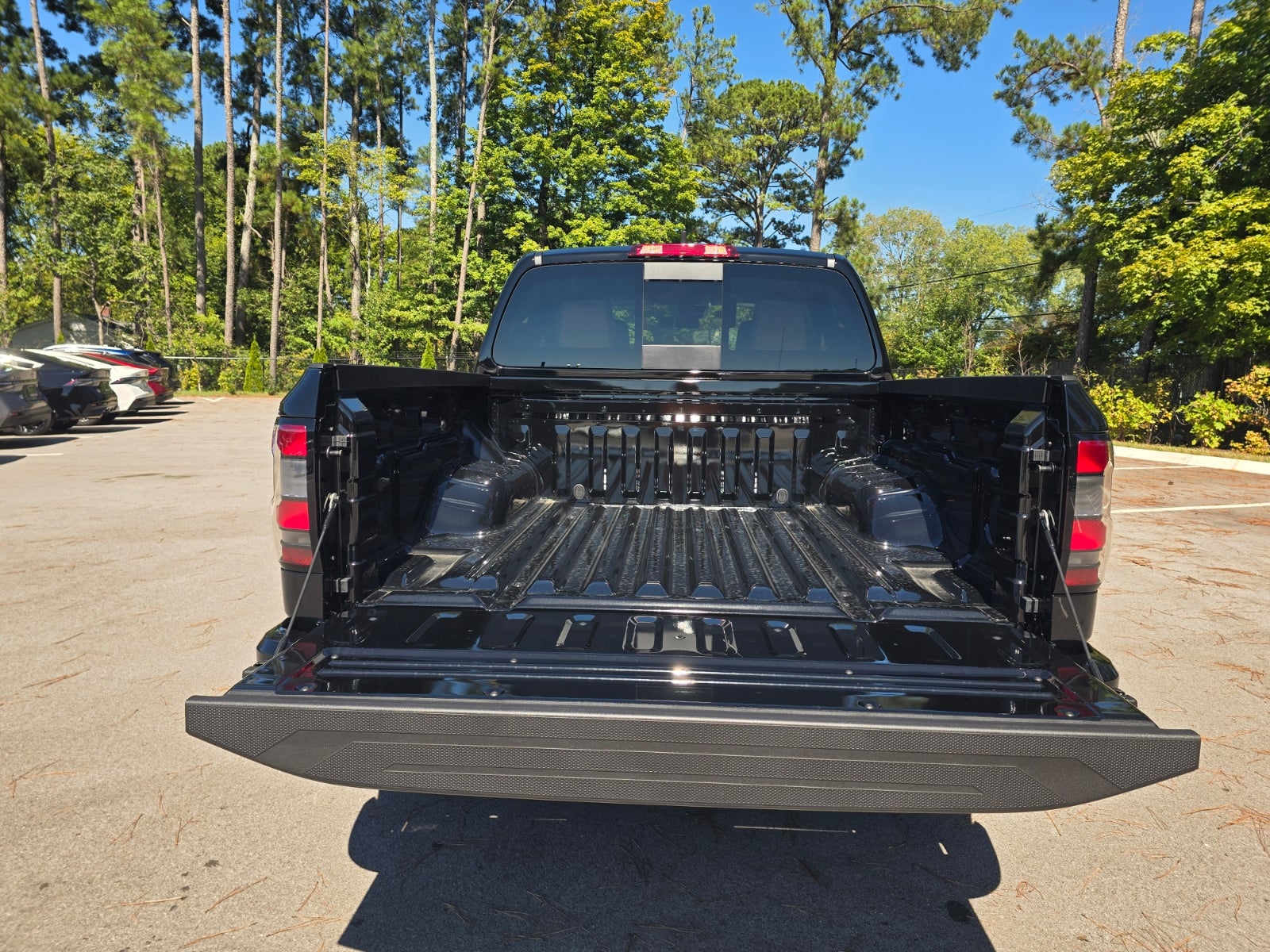 2027 Nissan Frontier SV