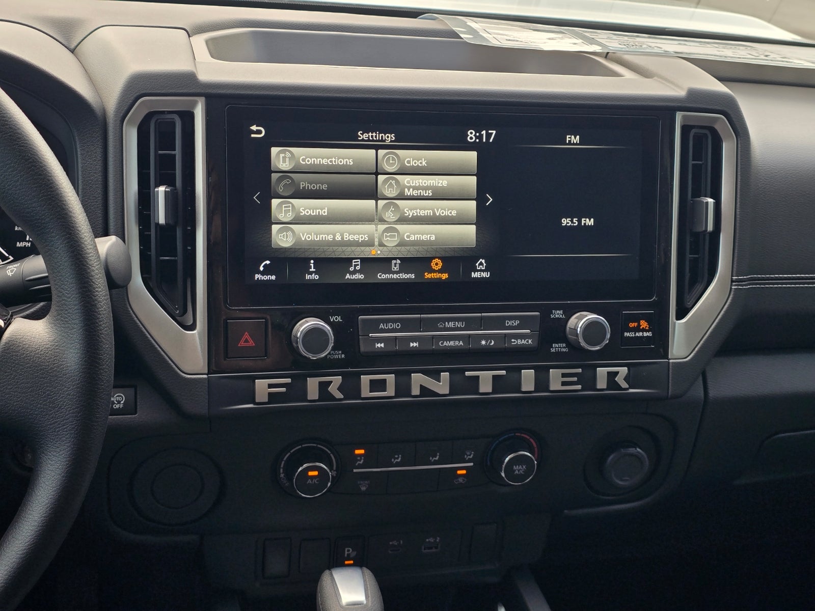 2027 Nissan Frontier SV