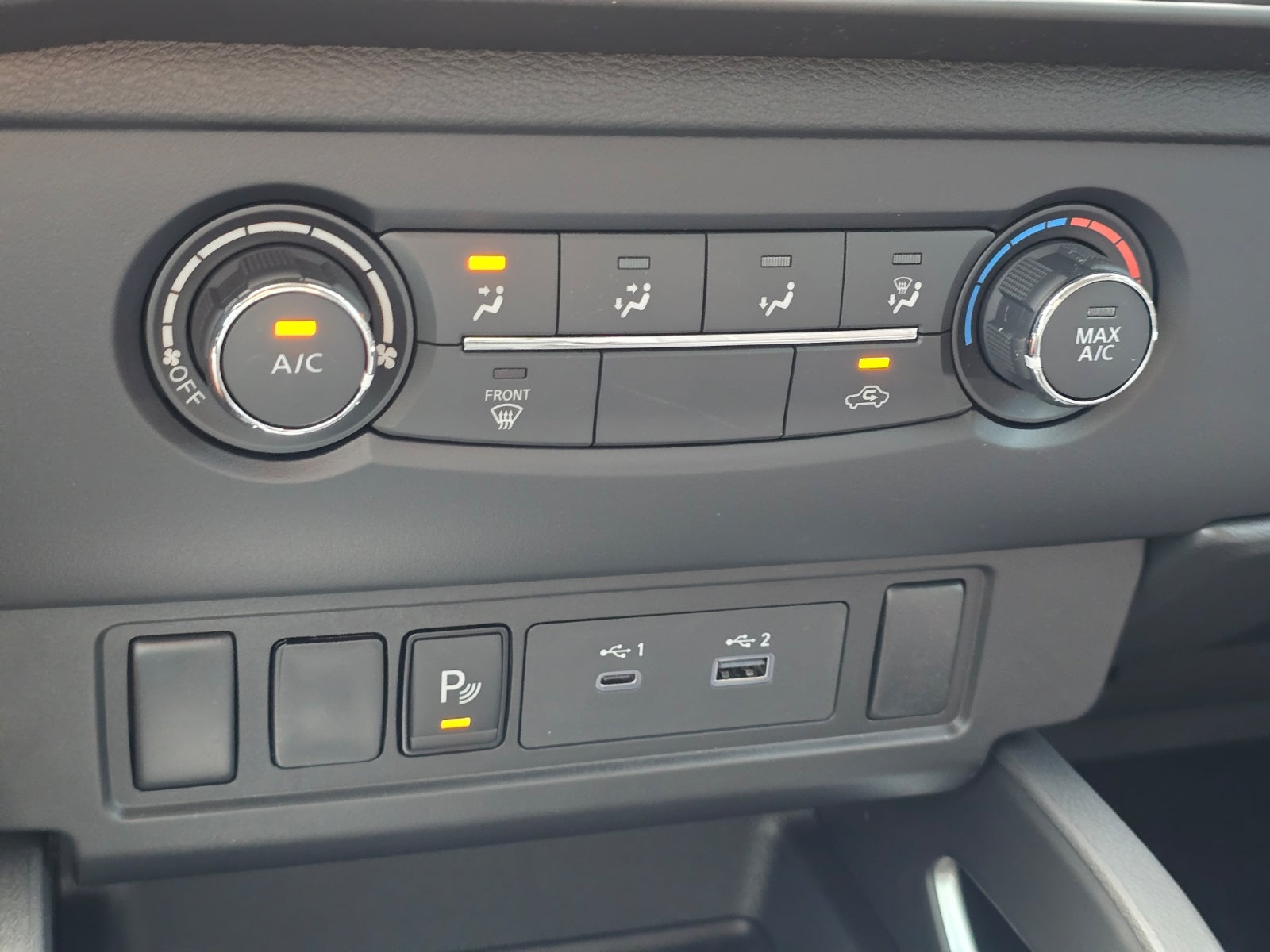 2027 Nissan Frontier SV