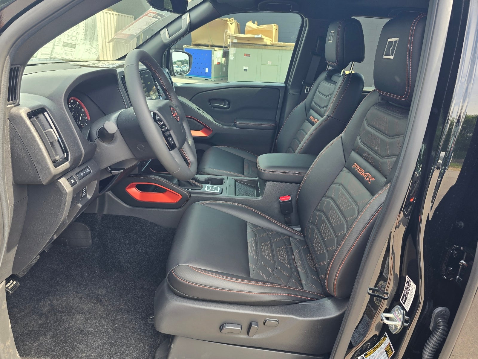 2026 Nissan Frontier PRO-4X w/R Package