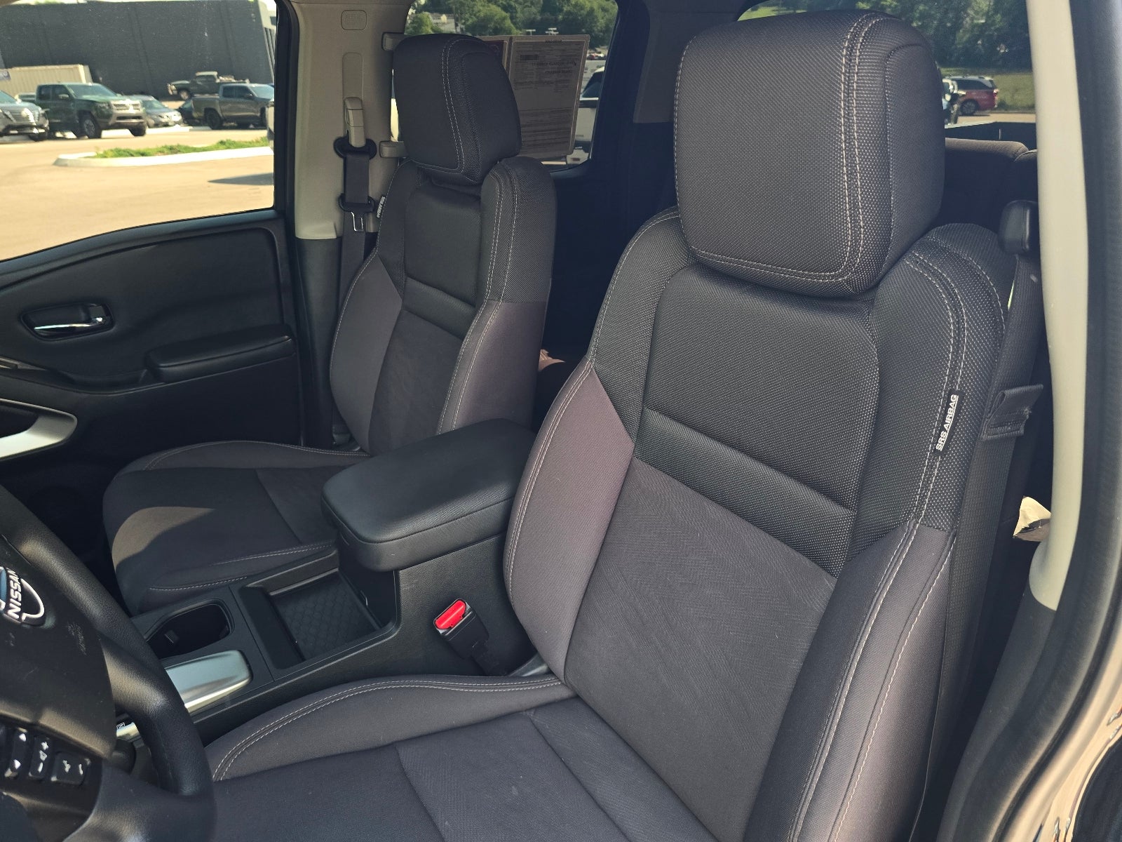 2023 Nissan Frontier SV