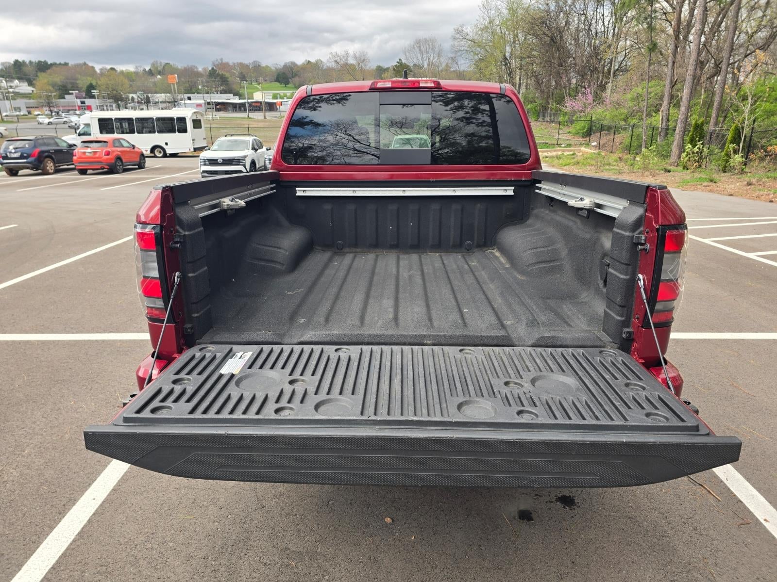 2024 Nissan Frontier SV
