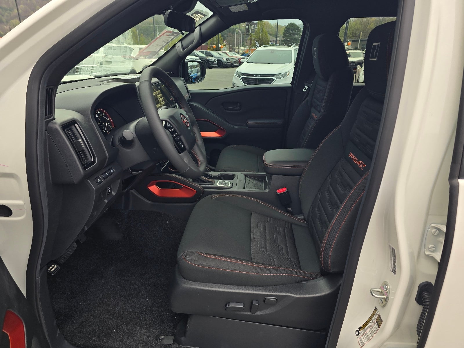 2026 Nissan Frontier PRO-4X w/R Package