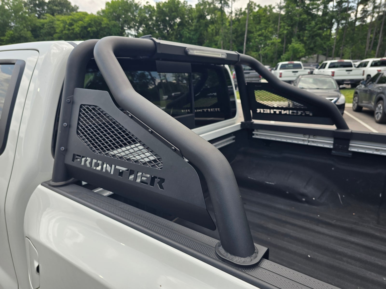 2024 Nissan Frontier SV HARDBODY