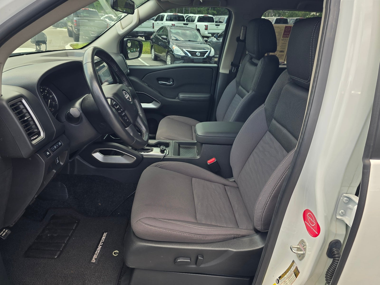 2024 Nissan Frontier SV HARDBODY