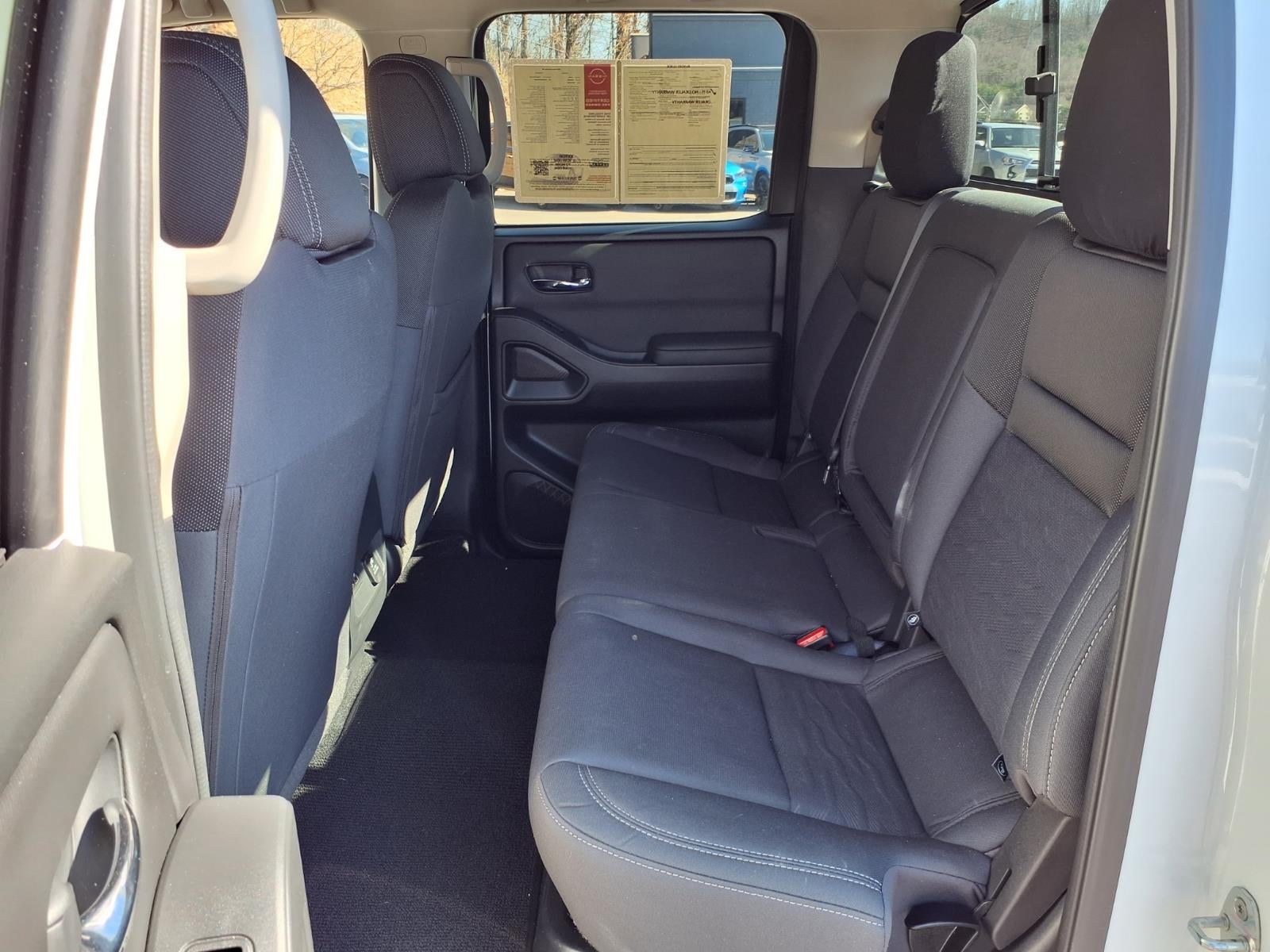 2023 Nissan Frontier SV