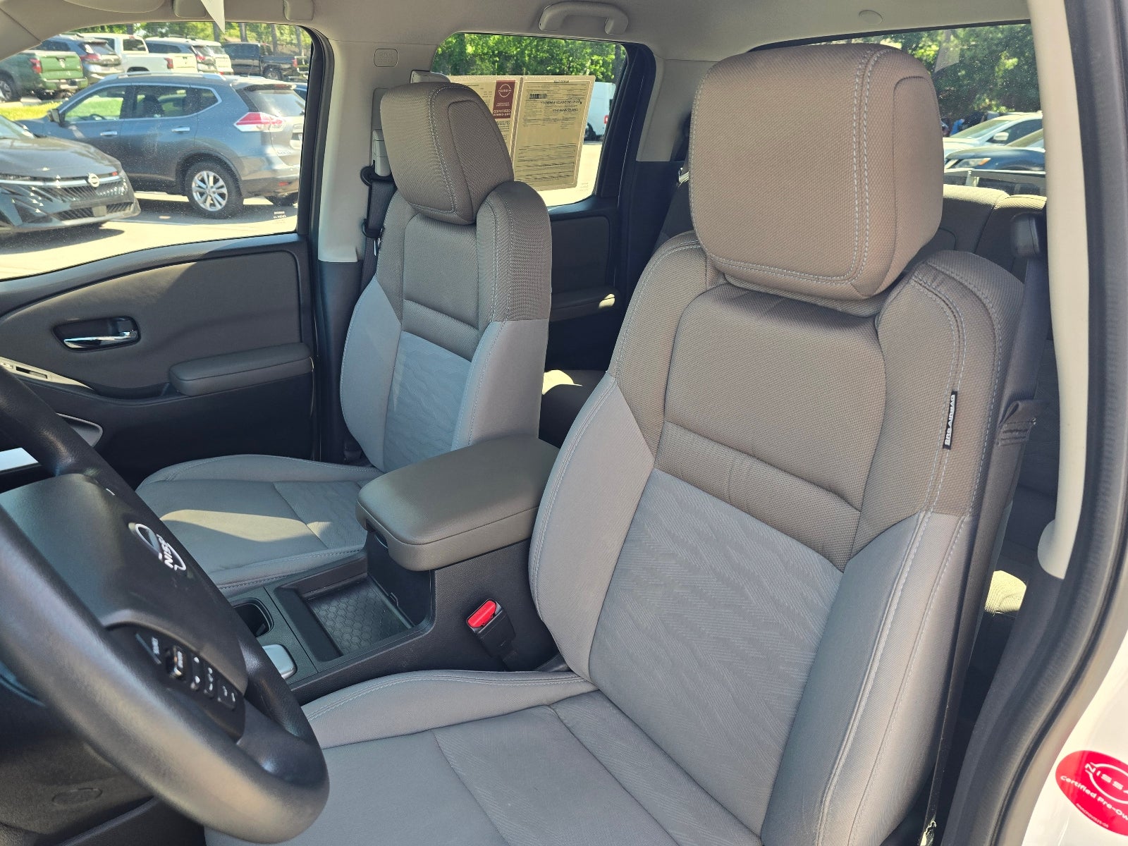 2023 Nissan Frontier SV
