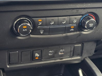 2025 Nissan Frontier SV