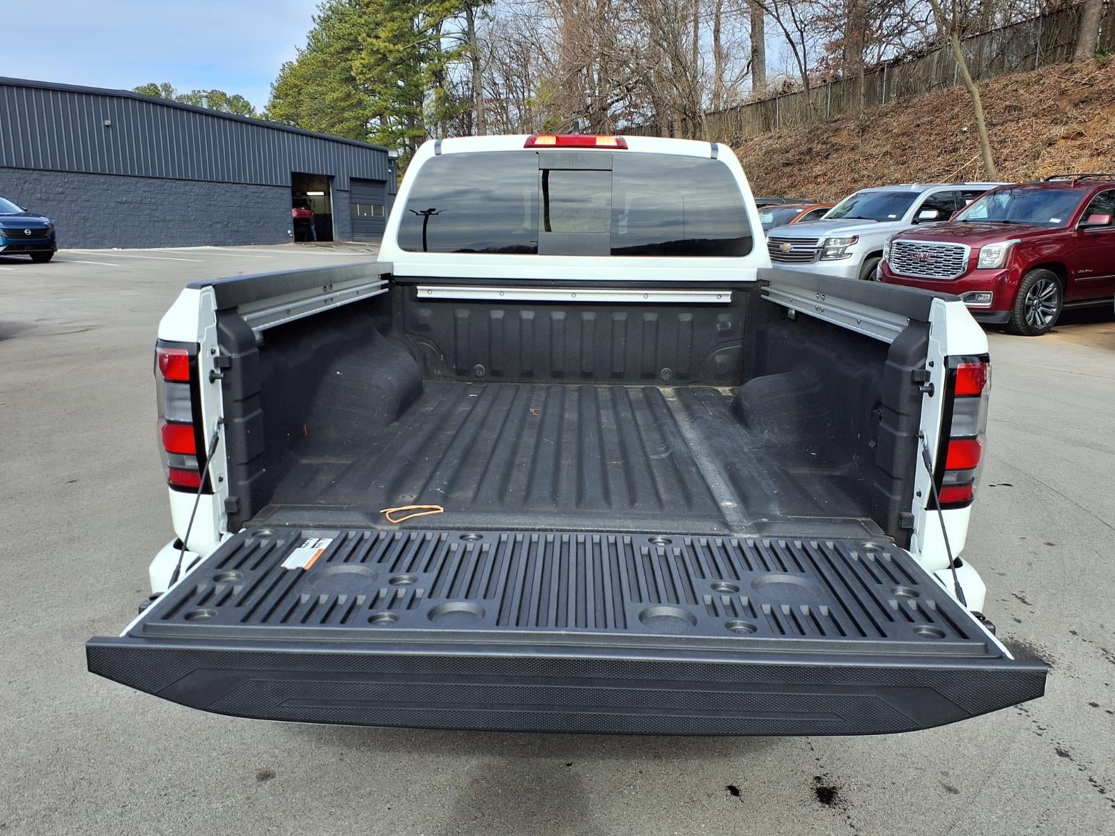 2024 Nissan Frontier SV