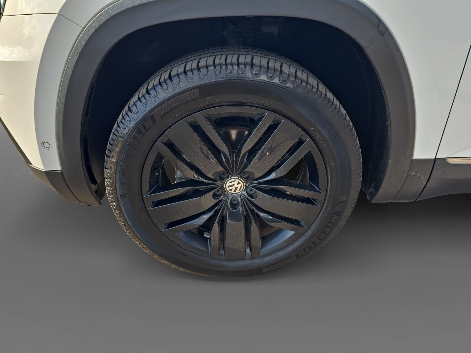 2018 Volkswagen Atlas 3.6L V6 SEL Premium