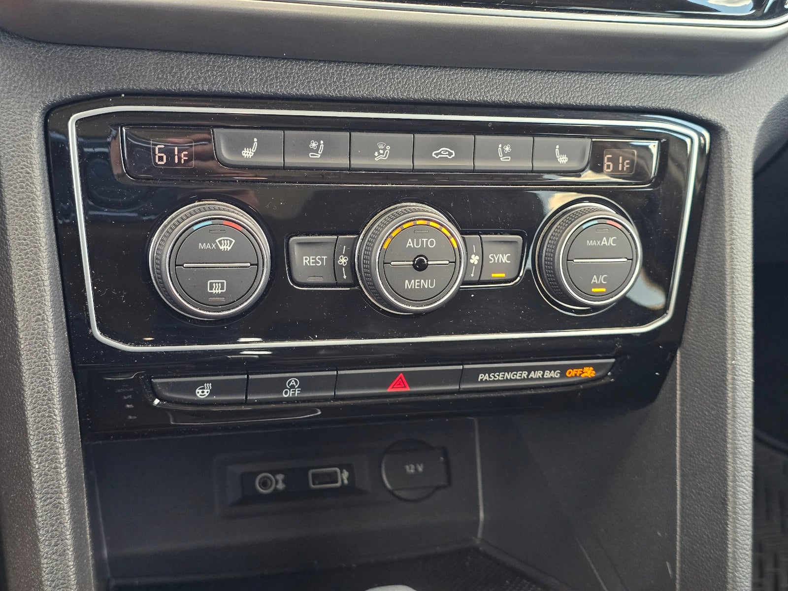 2018 Volkswagen Atlas 3.6L V6 SEL Premium