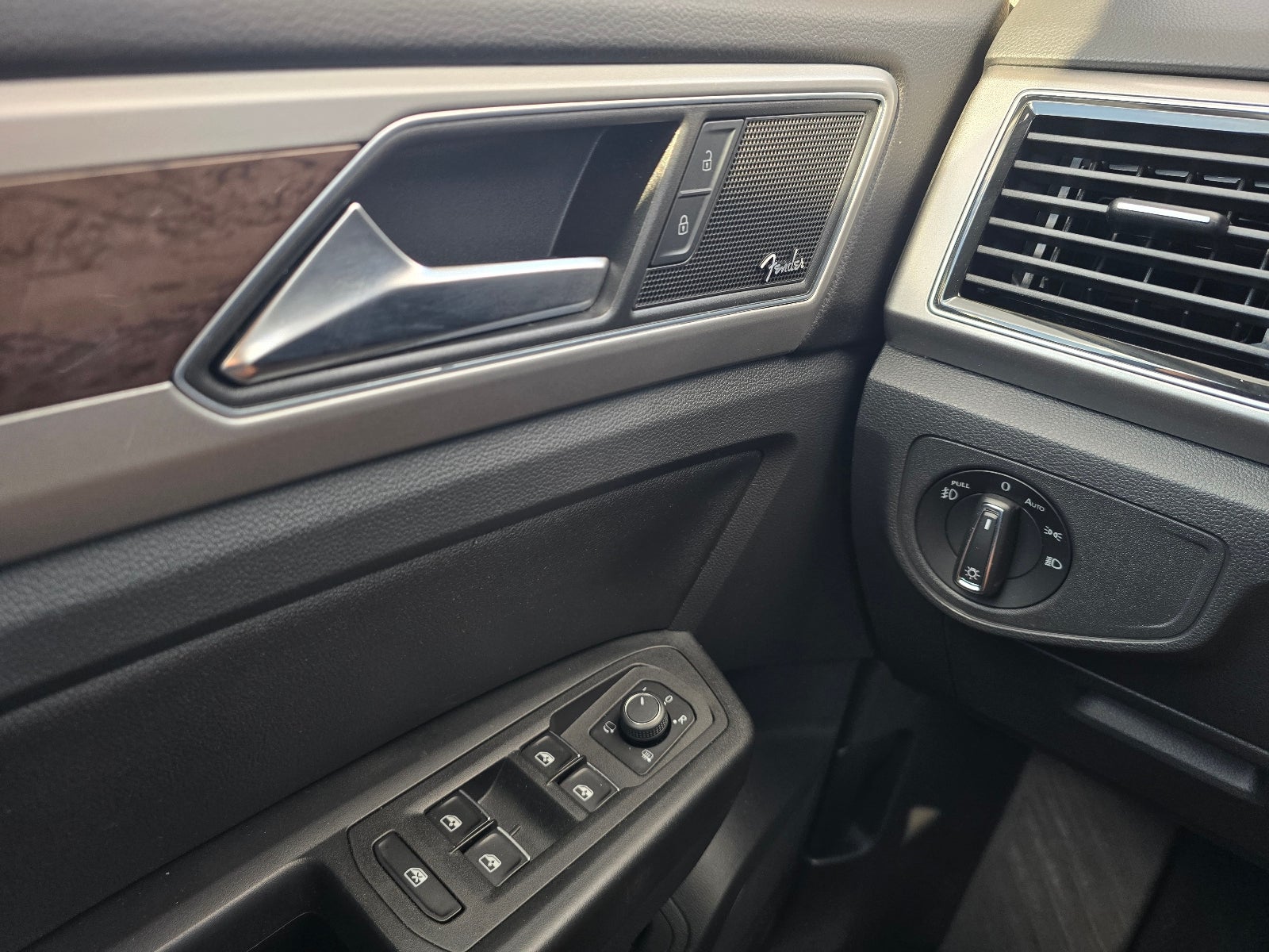 2018 Volkswagen Atlas 3.6L V6 SEL Premium