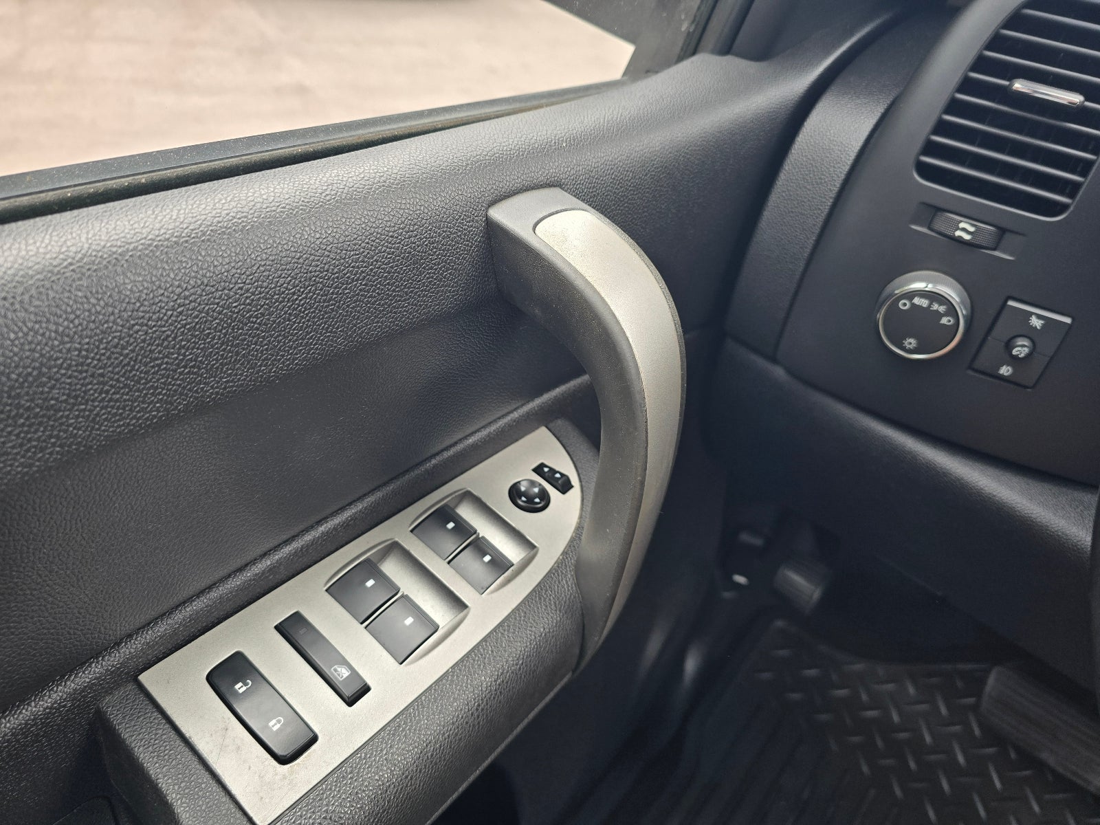 2007 Chevrolet Silverado LT w/1LT