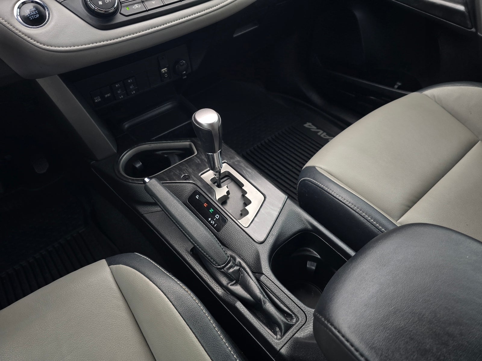 2017 Toyota RAV4 Platinum