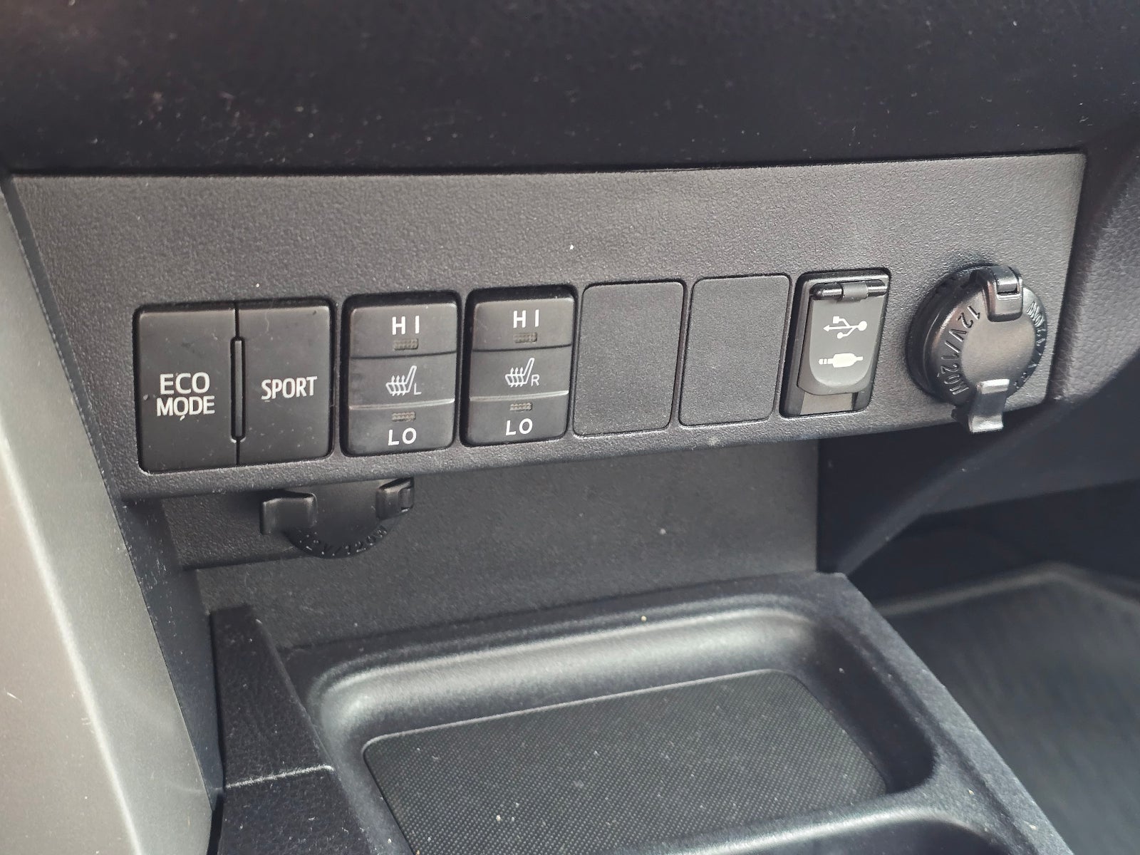 2017 Toyota RAV4 Platinum