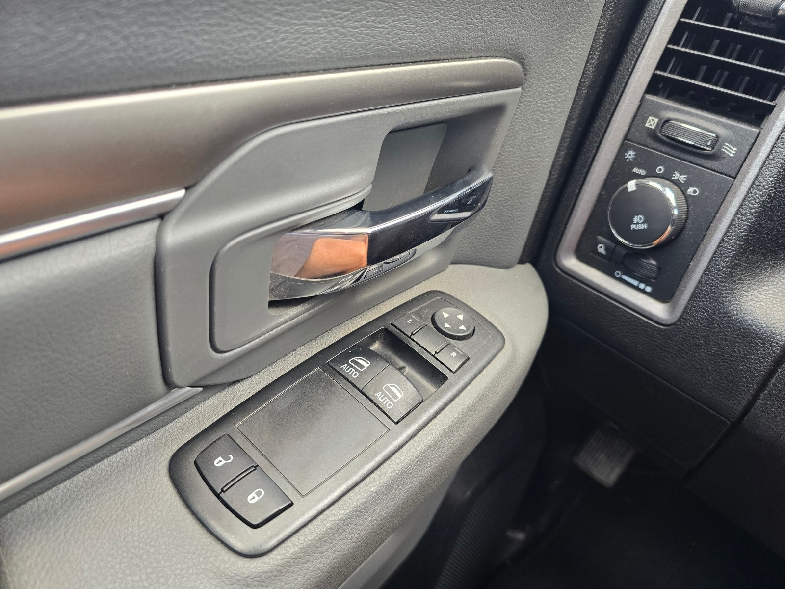 2014 RAM 1500 Express
