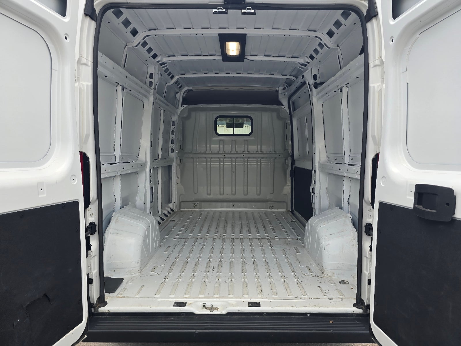 2024 RAM ProMaster 2500 Tradesman