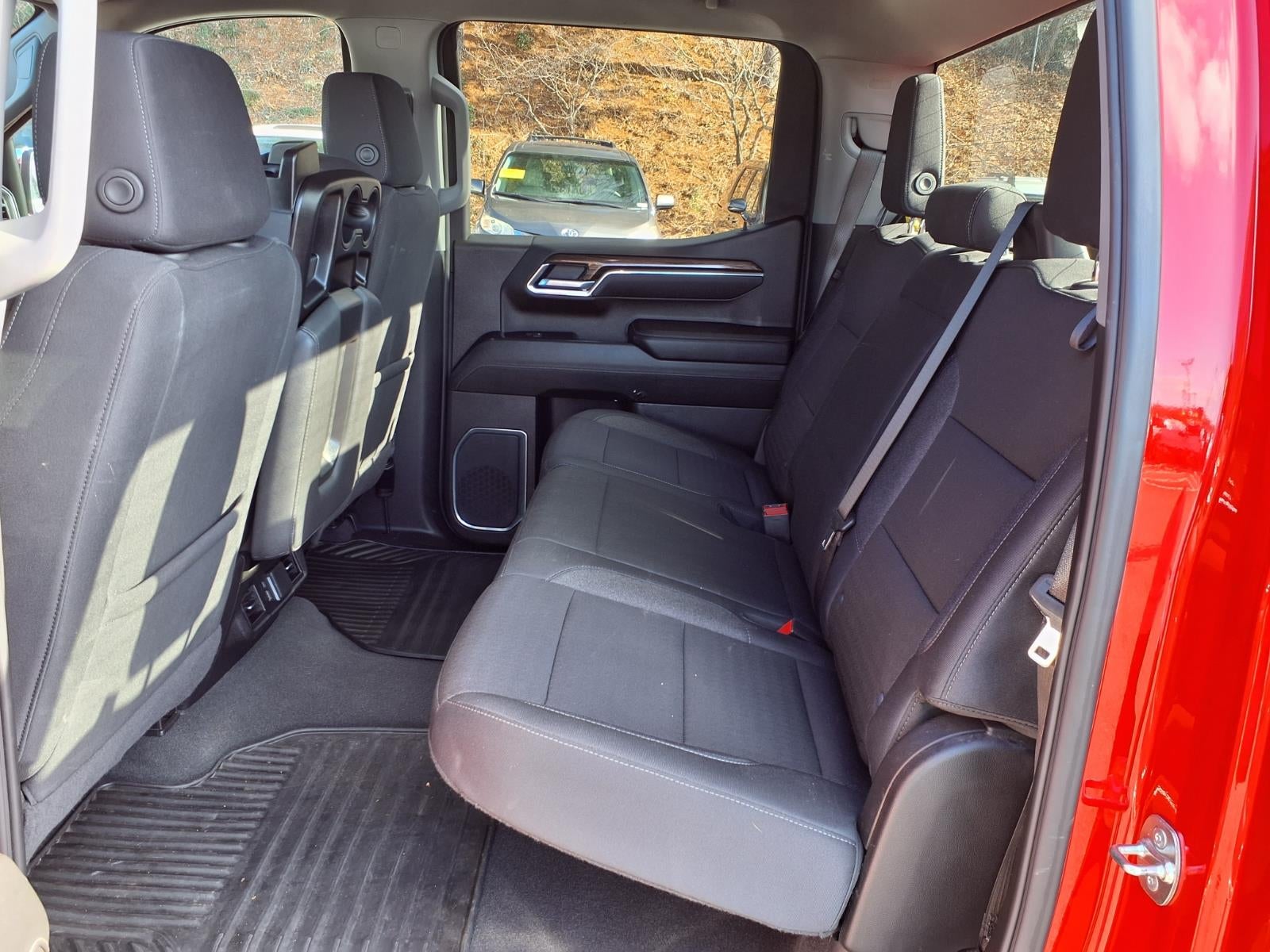 2025 Chevrolet Silverado LT