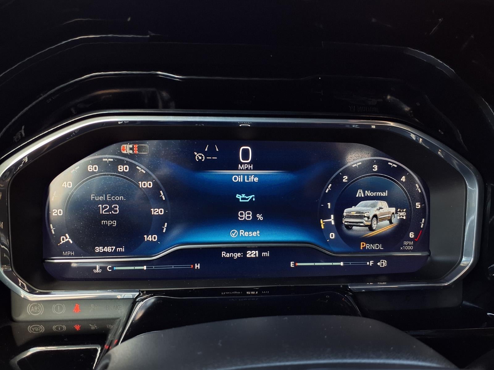 2025 Chevrolet Silverado LT